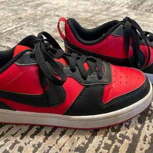 Like New Nike Dunks❤️🖤